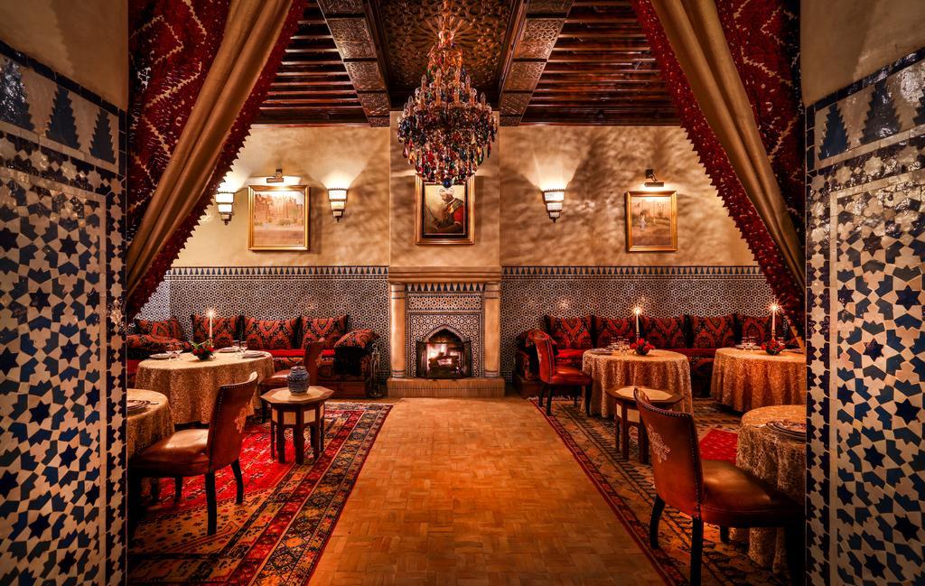 ホテル リヤド クニザ マラケシュ エクステリア 写真 Interior of the restaurant