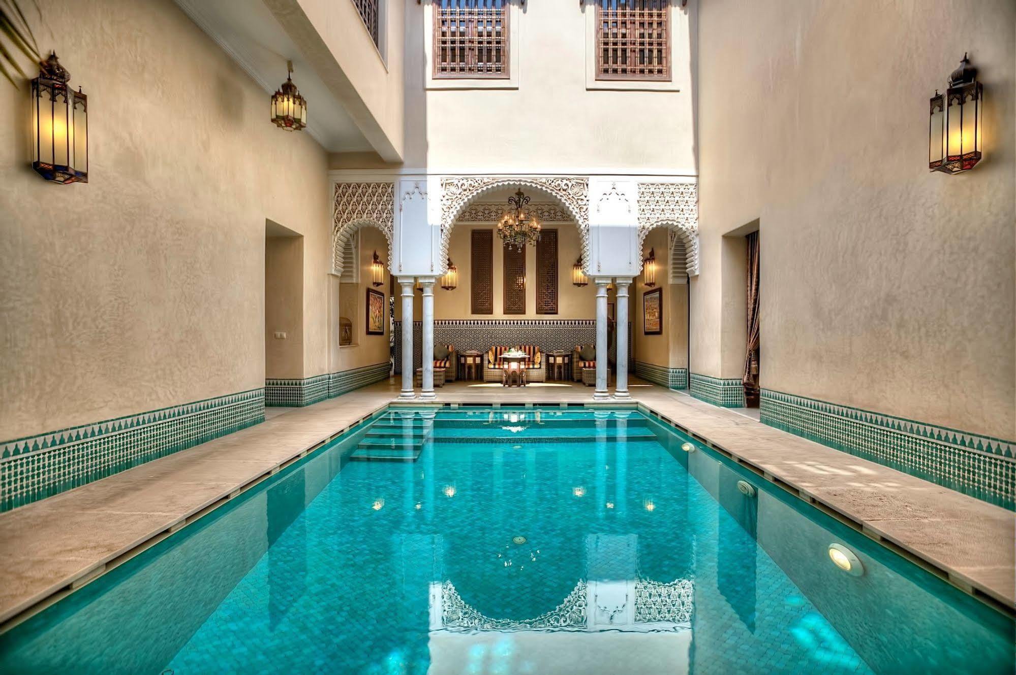 ホテル リヤド クニザ マラケシュ プール 写真 The swimming pool at the hotel